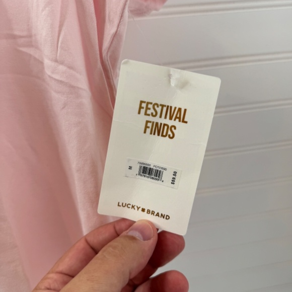 NEW Lucky Brand Festival Finds T Shirt - Picture 3 of 9